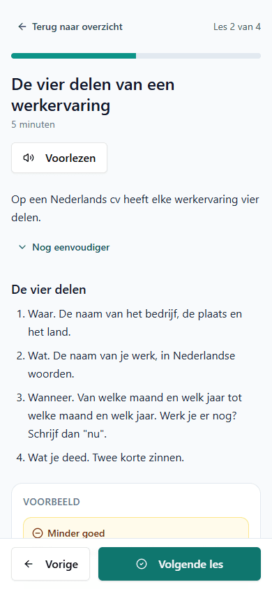 Een les op een telefoon: De vier delen van een werkervaring, les 2 van 4, met de knop Voorlezen, de uitklapper Nog eenvoudiger en onderaan de knoppen Vorige en Volgende les.