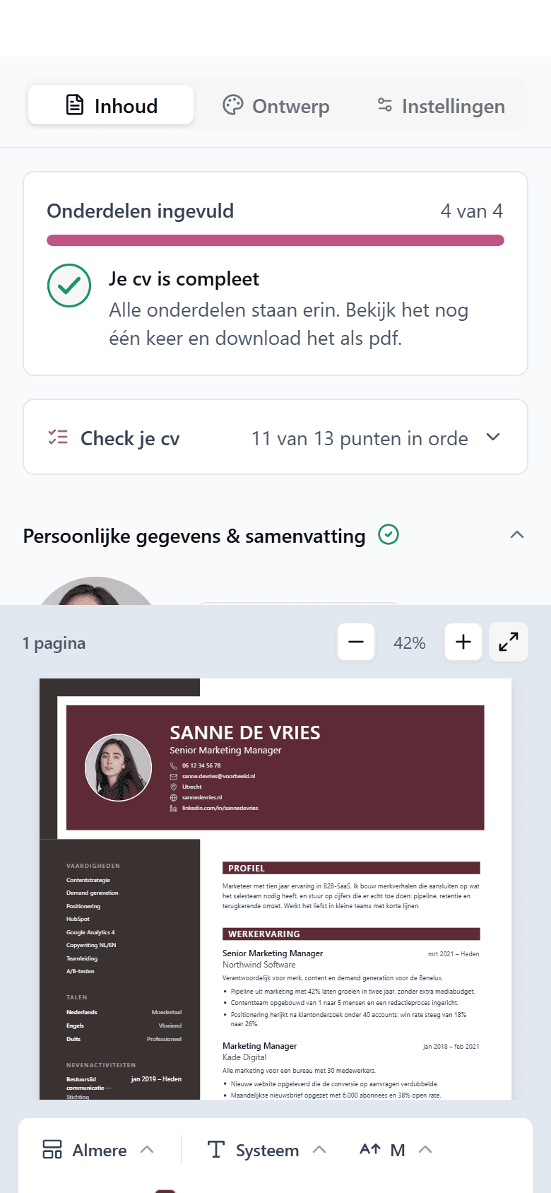 Hetzelfde cv bewerken op een telefoon.